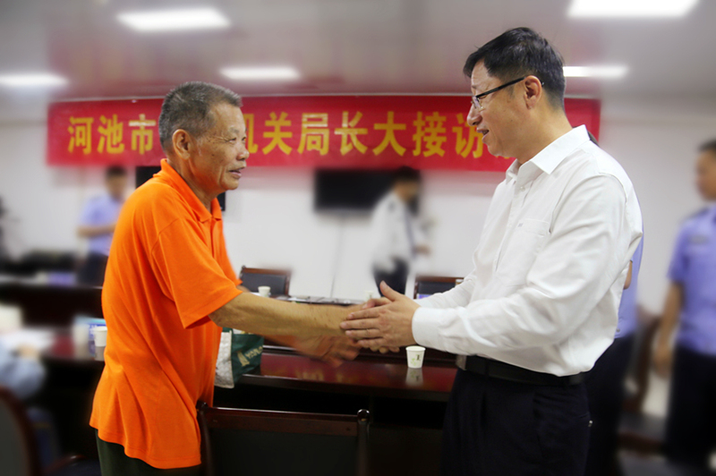 河池副市长市公安局党委书记局长李文博参加全市公安机关局长大接访